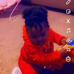 Meet your Posher, Olivia